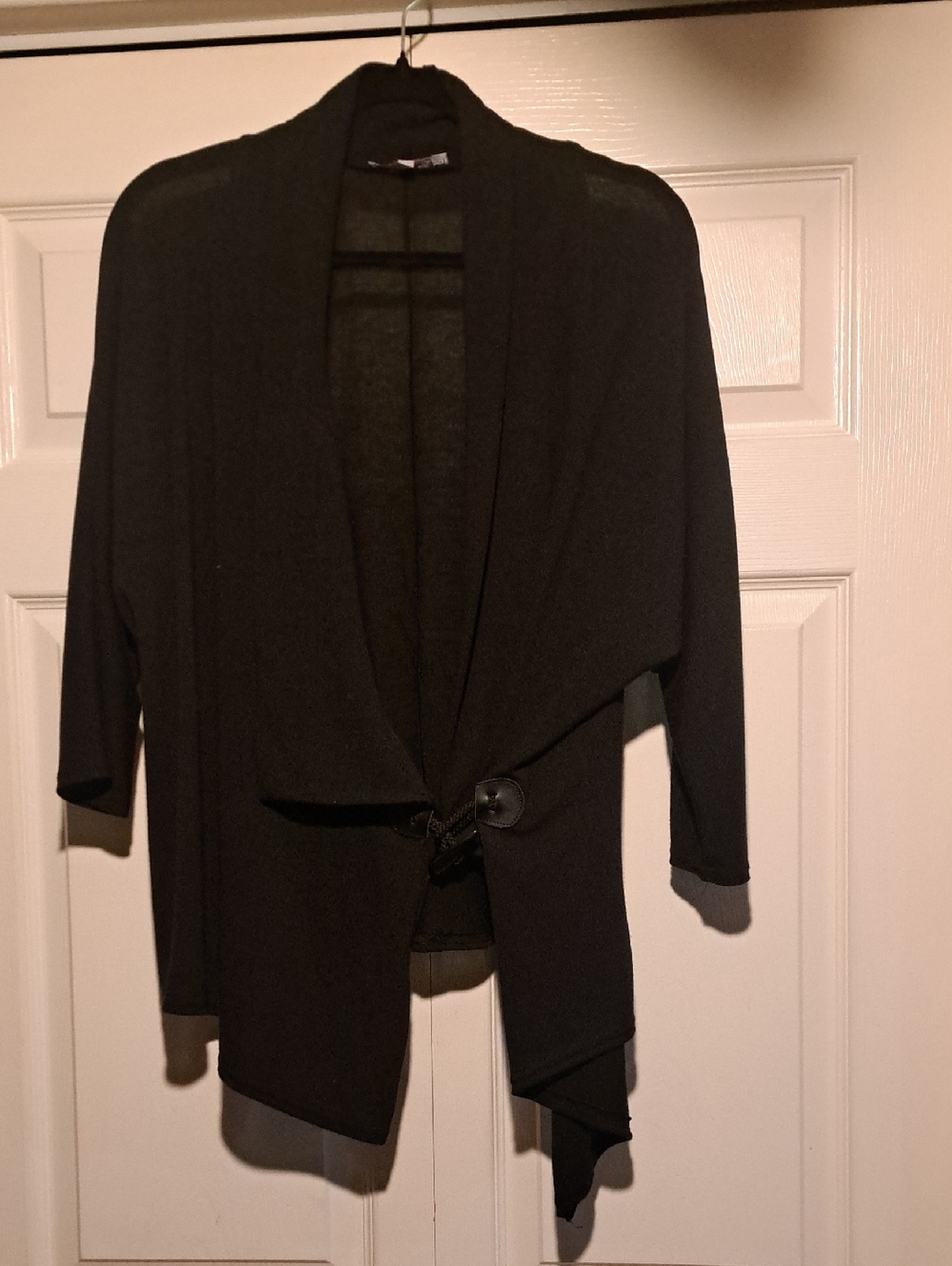 ✔Carol Rose Black Draped Shawl-Collar Cardigan Blazer With designer latch button